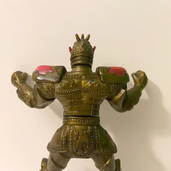 Vintage Rohan Mystic Night of Tir Na Nog 5 inch Bandai Action Figure Gold Knight - Picture 6 of 9